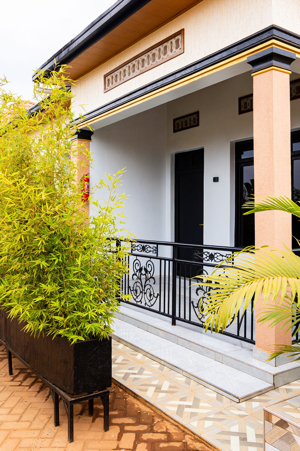 Standard cottage — bamboo garden view